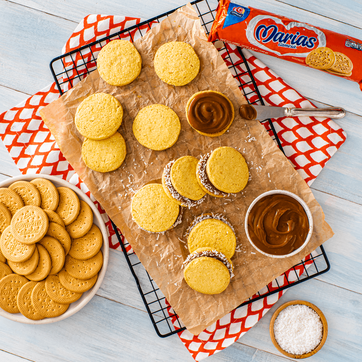 Marias GamesaÂ® Alfajores Cookies